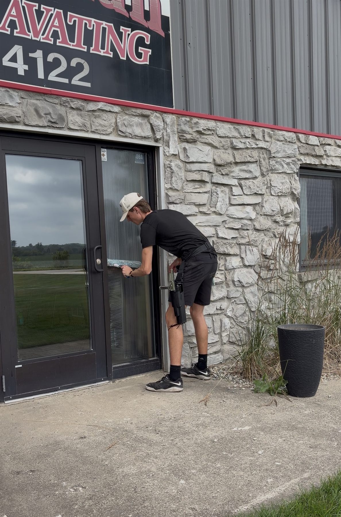 Commercial entry door cleaning